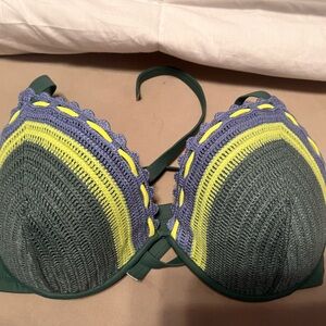 36 DD never worn